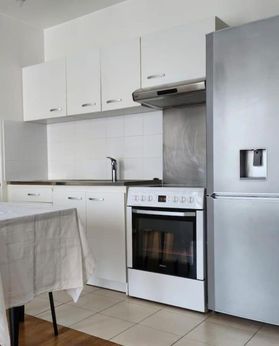 Appartement 2 Pieces 5Min Gare Val D'Europe Parking Inclus Montévrain Zewnętrze zdjęcie